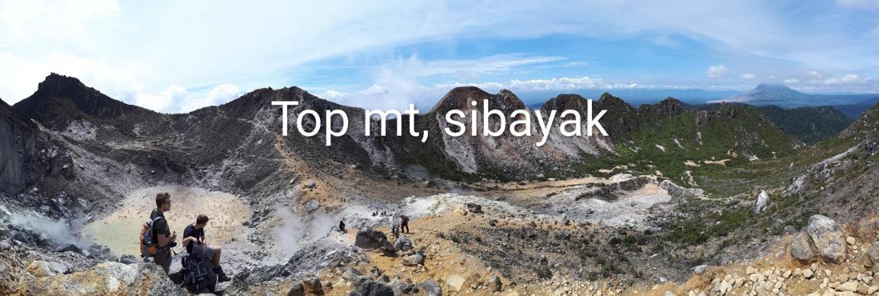 Sapo Karo Rest House Berastagi Kültér fotó